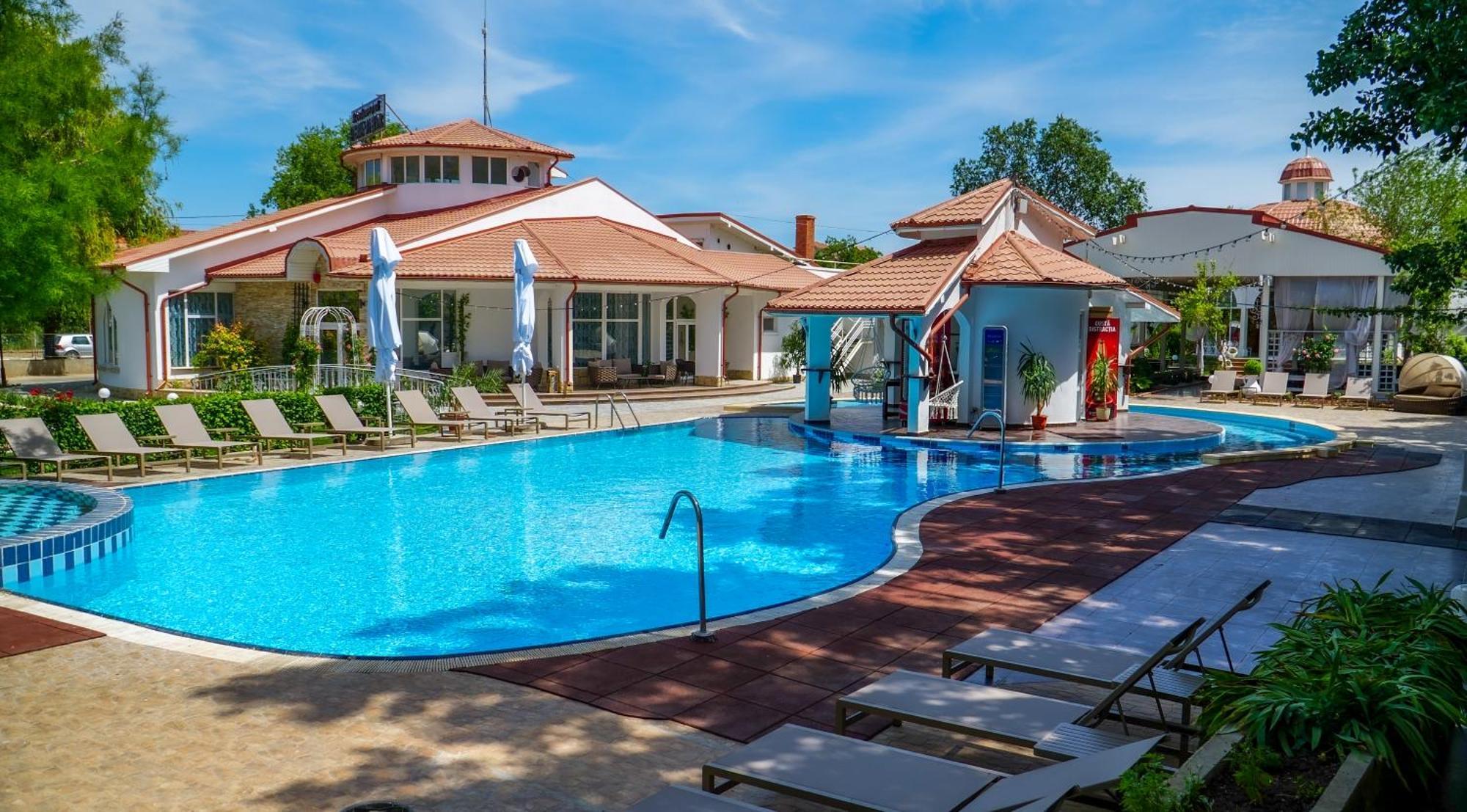 Steaua Apelor Family Resort Nufaru Bagian luar foto