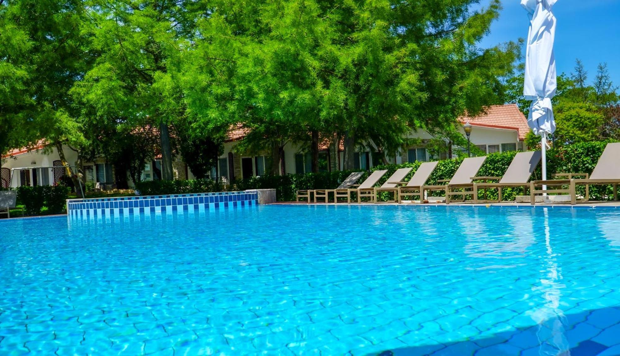 Steaua Apelor Family Resort Nufaru Bagian luar foto