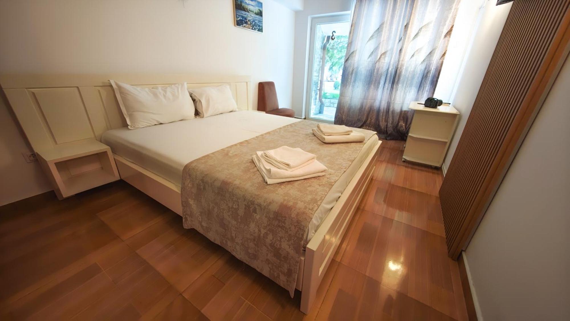 Steaua Apelor Family Resort Nufaru Bagian luar foto