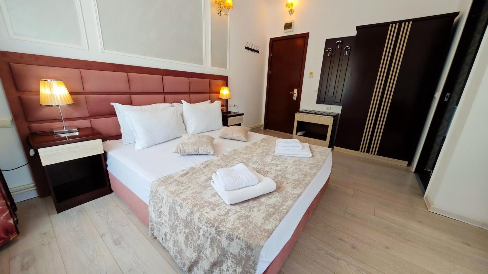 Steaua Apelor Family Resort Nufaru Bagian luar foto