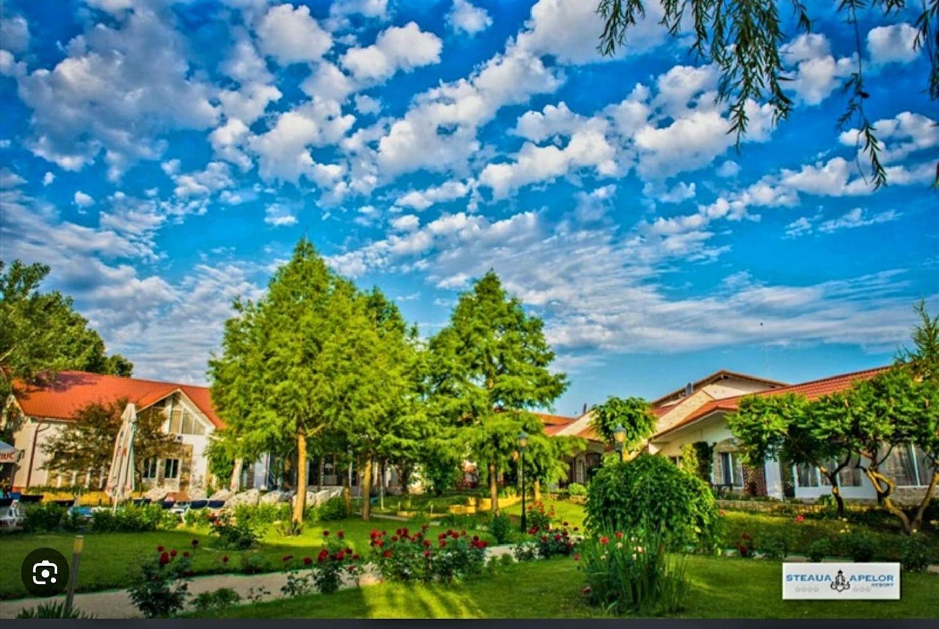 Steaua Apelor Family Resort Nufaru Bagian luar foto