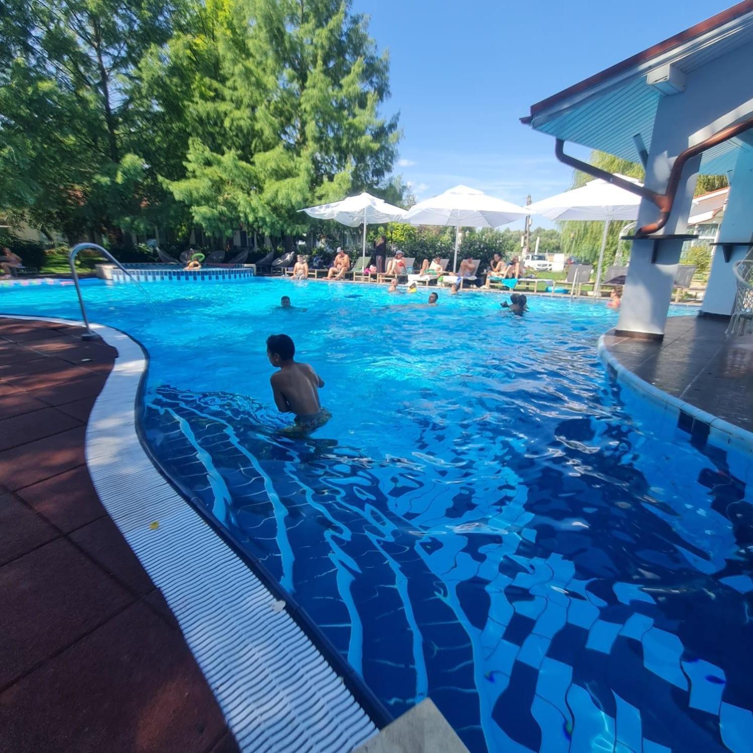 Steaua Apelor Family Resort Nufaru Bagian luar foto